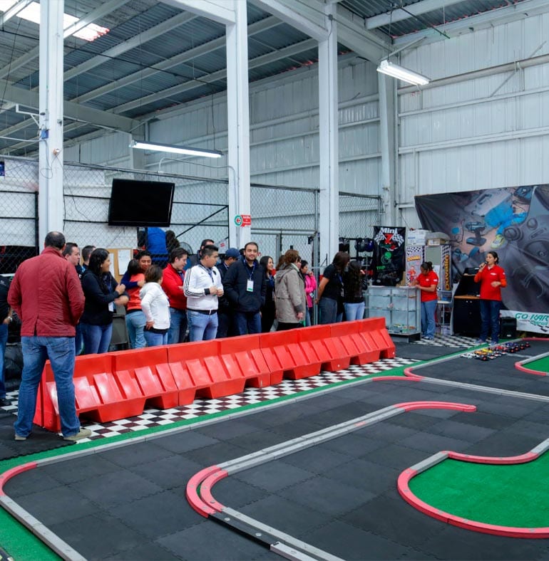 SATmexico dmc events team building remote control car race mercedes benz
