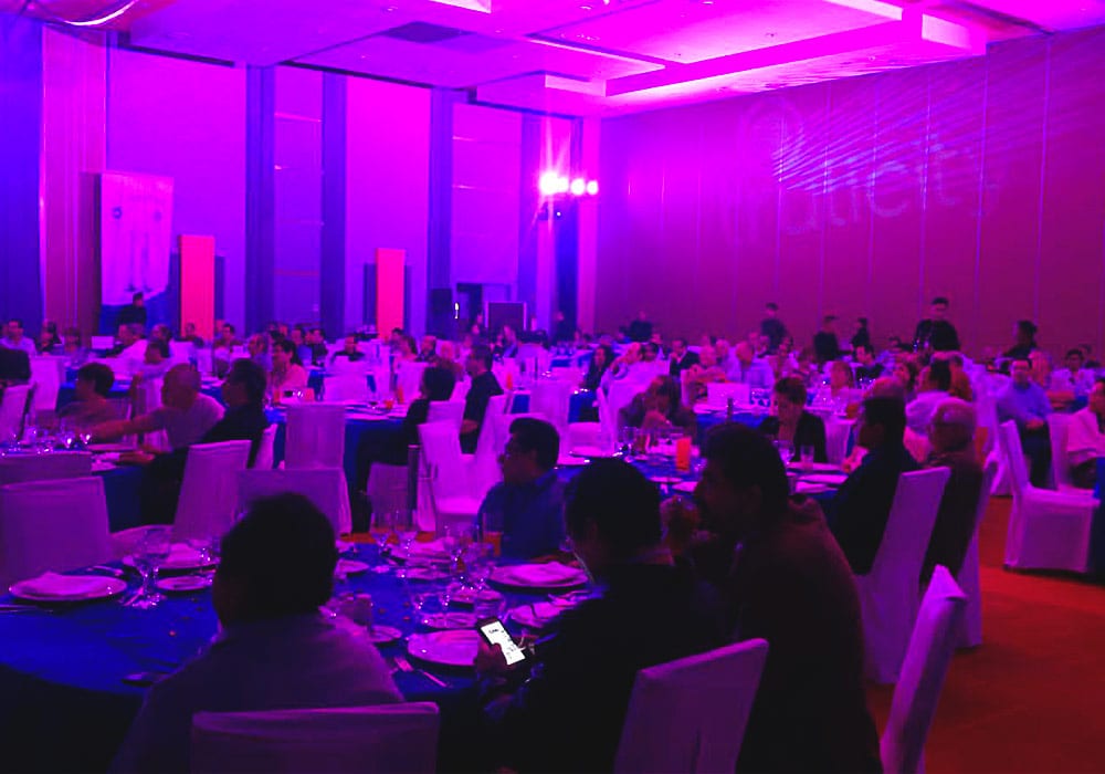 SATmexico-dmc-meetings-events-guadalajara-branding-dinner-set-up-production-light-projection-lilly-trulicity